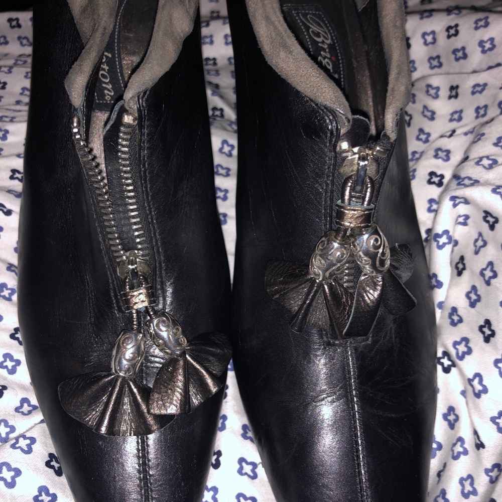 Boots/ Heels Brighton  Brand sz 7  New Blk